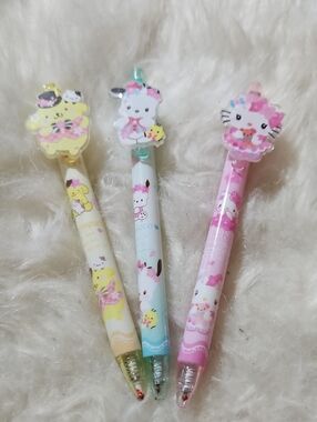 Sanrio Cute Character Gel Pens - Yellow, Blue, Pink